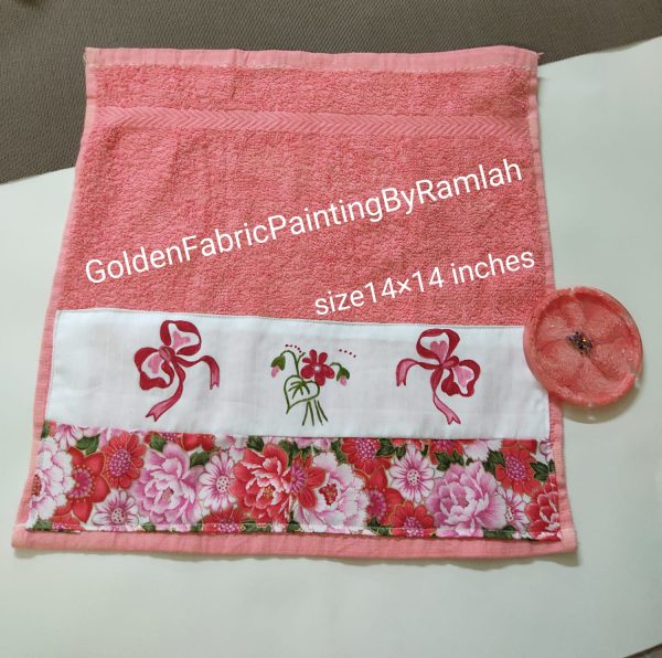 Hnd Towels With Round Style Based Coasters