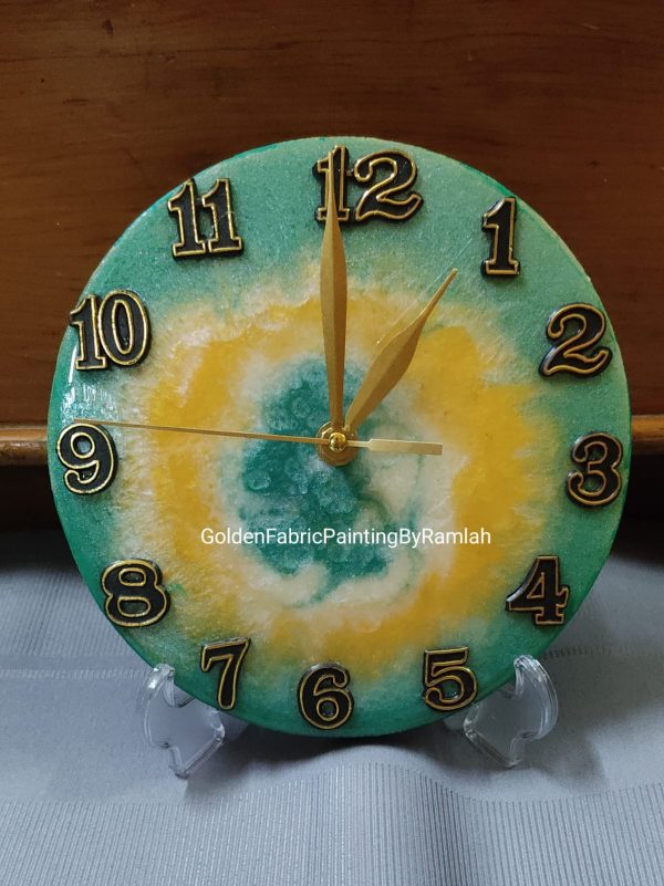 MDF Board/ Resin / Fluid Art Based / Customizable / Colorful Wall Clocks